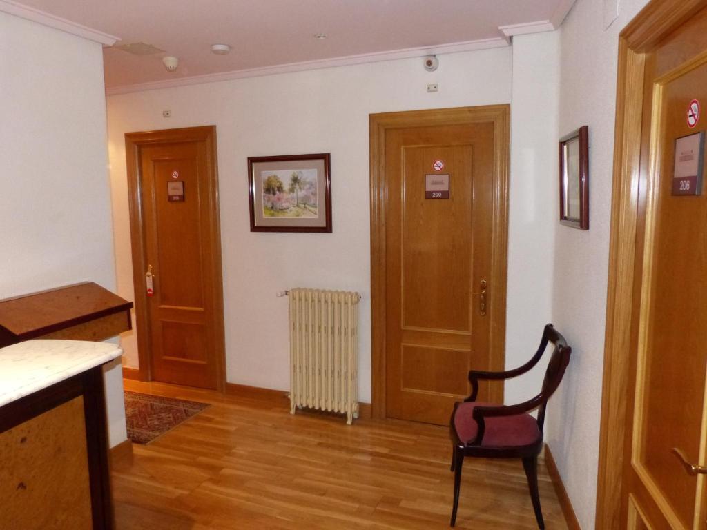Hostal Navarra Памплона Екстер'єр фото
